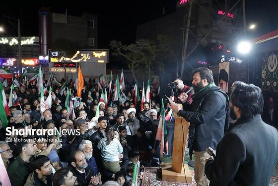 گزارش تصویری | بیست و نهمین شب حضور حماسی مردم با حضور امام جمعه مشهد