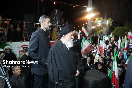 گزارش تصویری | بیست و نهمین شب حضور حماسی مردم با حضور امام جمعه مشهد