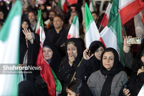 گزارش تصویری | بیست و نهمین شب حضور حماسی مردم با حضور امام جمعه مشهد