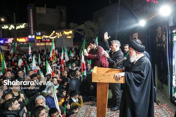 گزارش تصویری | بیست و نهمین شب حضور حماسی مردم با حضور امام جمعه مشهد