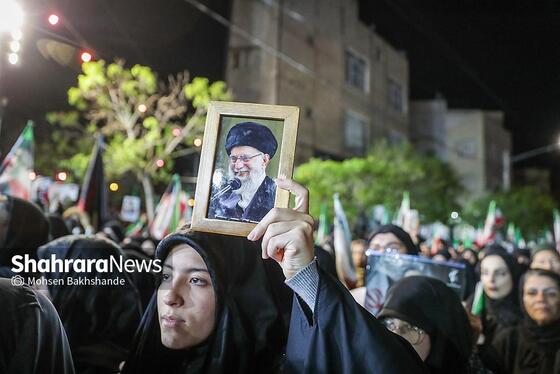 گزارش تصویری | بیست و نهمین شب حضور حماسی مردم با حضور امام جمعه مشهد