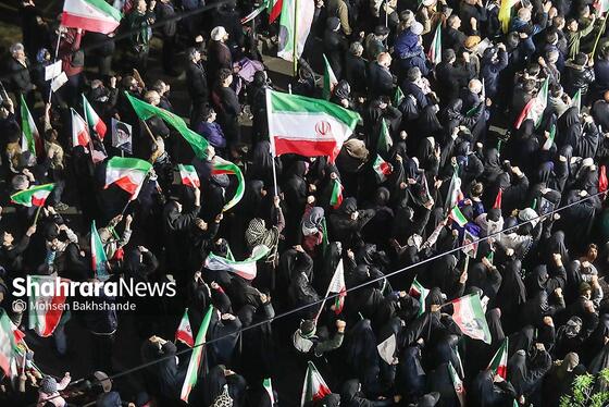 گزارش تصویری | بیست و نهمین شب حضور حماسی مردم با حضور امام جمعه مشهد