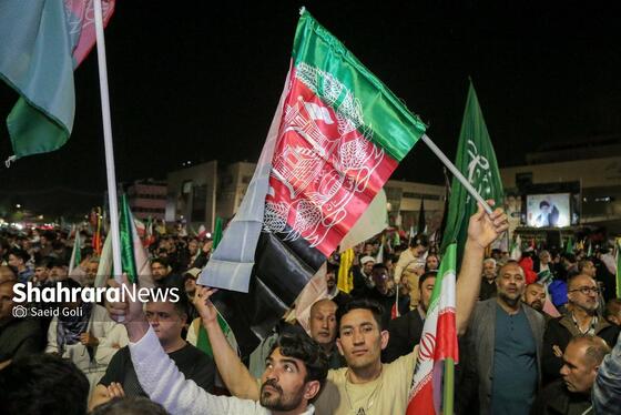 گزارش تصویری | بیعت مهاجران افغانستانی با حضور در عرصه میدان شهدای مشهد با رهبر انقلاب اسلامی