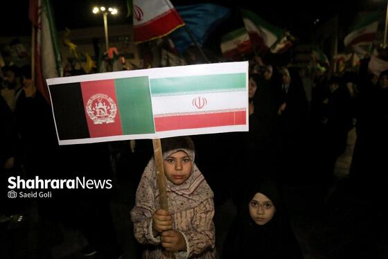 گزارش تصویری | بیعت مهاجران افغانستانی با حضور در عرصه میدان شهدای مشهد با رهبر انقلاب اسلامی