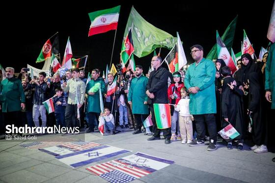 گزارش تصویری | بیعت مهاجران افغانستانی با حضور در عرصه میدان شهدای مشهد با رهبر انقلاب اسلامی