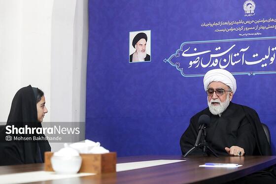 گزارش تصویری | دیدار تولیت آستان قدس رضوی با سارا دیدار بازیکن تیم ملی فوتبال ایران