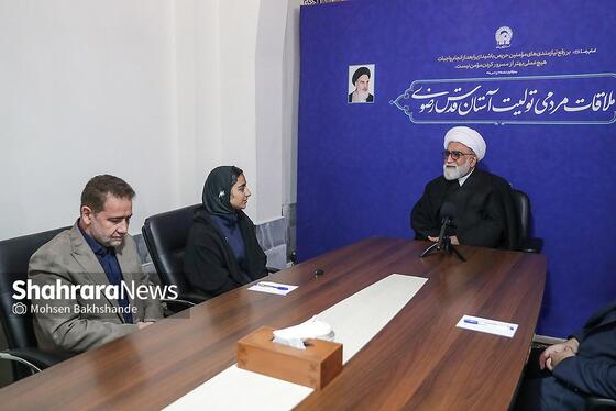 گزارش تصویری | دیدار تولیت آستان قدس رضوی با سارا دیدار بازیکن تیم ملی فوتبال ایران
