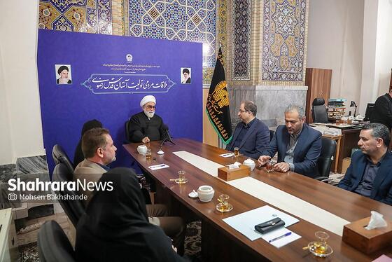 گزارش تصویری | دیدار تولیت آستان قدس رضوی با سارا دیدار بازیکن تیم ملی فوتبال ایران