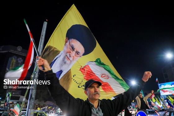 گزارش تصویری | سی‌وسومین شب حضور حماسی مردم مشهد در خیابان‌ها
