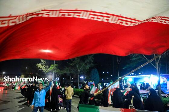 گزارش تصویری | سی‌وسومین شب حضور حماسی مردم مشهد در خیابان‌ها
