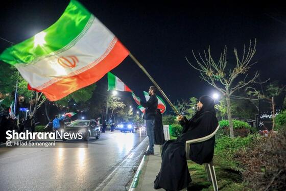 گزارش تصویری | سی‌وسومین شب حضور حماسی مردم مشهد در خیابان‌ها