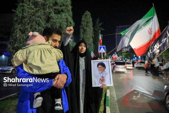 گزارش تصویری | سی‌وسومین شب حضور حماسی مردم مشهد در خیابان‌ها