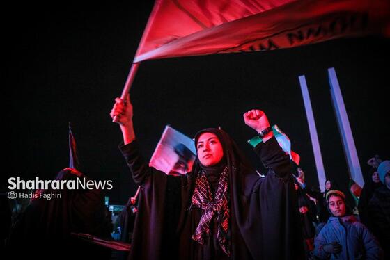 گزارش تصویری | سی‌وسومین شب حضور حماسی مردم مشهد در خیابان‌ها | مراسم وداع با پیکر شهدای امنیت در میدان فلسطین