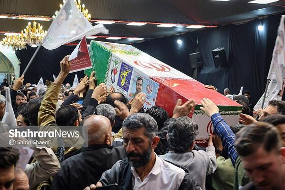گزارش تصویری | تشییع پیکر مطهر ۳ شهید در مشهد