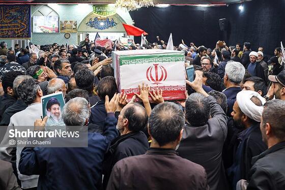 گزارش تصویری | تشییع پیکر مطهر ۳ شهید در مشهد