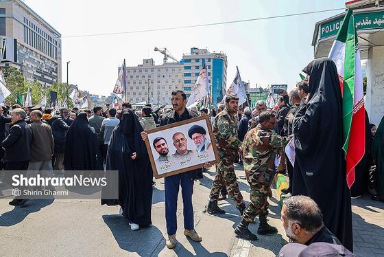 گزارش تصویری | تشییع پیکر مطهر ۳ شهید در مشهد