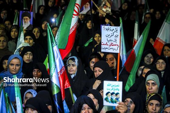 گزارش تصویری | موج سی‌ و چهارم حضور حماسی مردم مشهد در خیابان‌ها