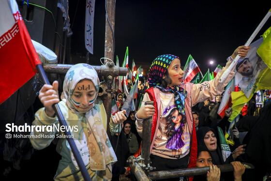 گزارش تصویری | موج سی‌ و چهارم حضور حماسی مردم مشهد در خیابان‌ها