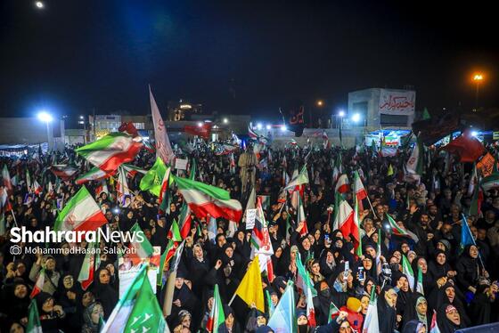 گزارش تصویری | موج سی‌ و چهارم حضور حماسی مردم مشهد در خیابان‌ها