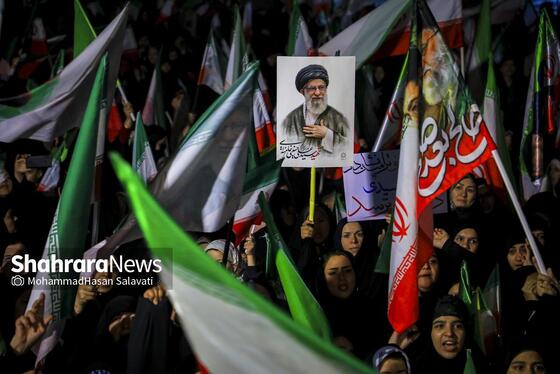 گزارش تصویری | موج سی‌ و چهارم حضور حماسی مردم مشهد در خیابان‌ها