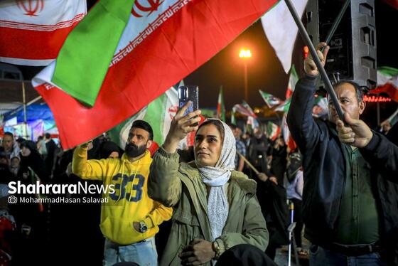 گزارش تصویری | موج سی‌ و چهارم حضور حماسی مردم مشهد در خیابان‌ها