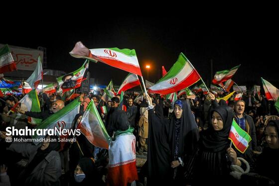 گزارش تصویری | موج سی‌ و چهارم حضور حماسی مردم مشهد در خیابان‌ها