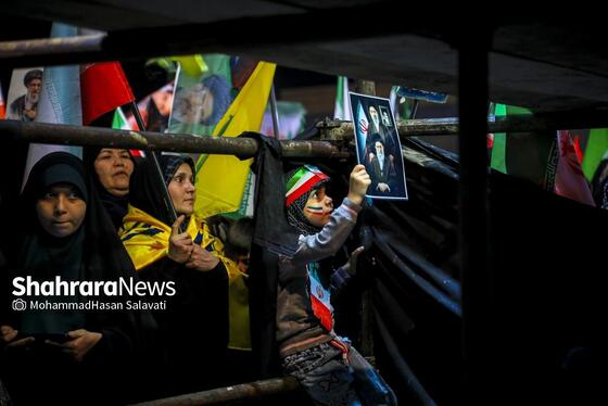 گزارش تصویری | موج سی‌ و چهارم حضور حماسی مردم مشهد در خیابان‌ها