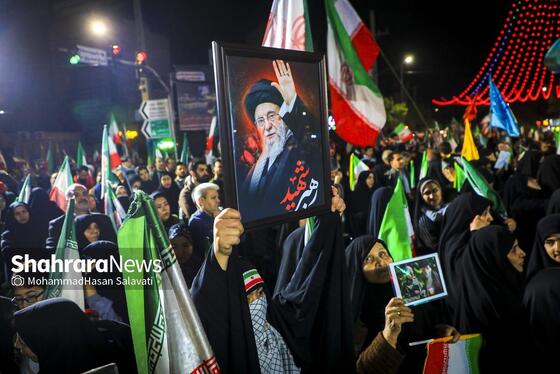 گزارش تصویری | موج سی‌ و چهارم حضور حماسی مردم مشهد در خیابان‌ها