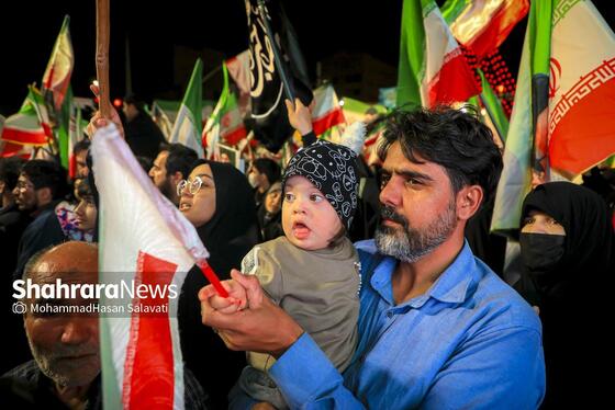 گزارش تصویری | موج سی‌ و چهارم حضور حماسی مردم مشهد در خیابان‌ها
