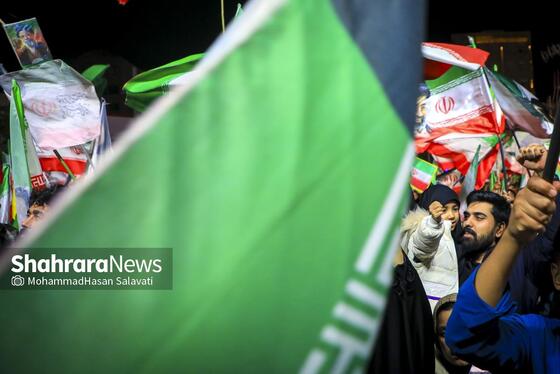 گزارش تصویری | موج سی‌ و چهارم حضور حماسی مردم مشهد در خیابان‌ها