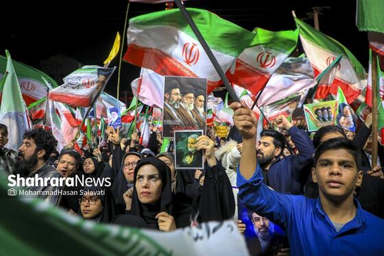 گزارش تصویری | موج سی‌ و چهارم حضور حماسی مردم مشهد در خیابان‌ها