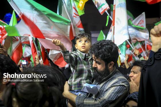 گزارش تصویری | موج سی‌ و چهارم حضور حماسی مردم مشهد در خیابان‌ها