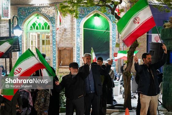 گزارش تصویری | سی‌وچهارمین خروش شبانه مشهدی‌ها در حمایت از نیروهای مسلح