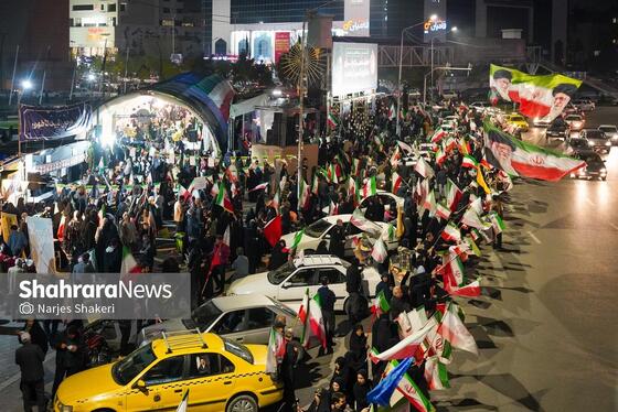 گزارش تصویری | سی‌وچهارمین خروش شبانه مشهدی‌ها در حمایت از نیروهای مسلح