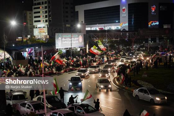 گزارش تصویری | سی‌وچهارمین خروش شبانه مشهدی‌ها در حمایت از نیروهای مسلح