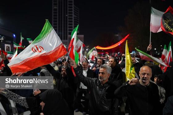 گزارش تصویری | سی‌وچهارمین خروش شبانه مشهدی‌ها در حمایت از نیروهای مسلح