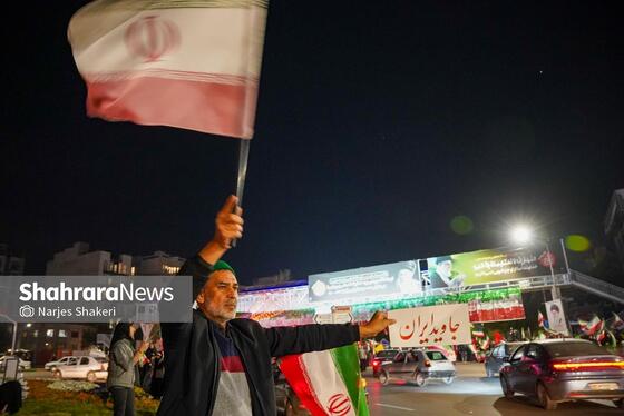 گزارش تصویری | سی‌وچهارمین خروش شبانه مشهدی‌ها در حمایت از نیروهای مسلح