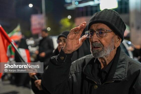 گزارش تصویری | سی‌وچهارمین خروش شبانه مشهدی‌ها در حمایت از نیروهای مسلح