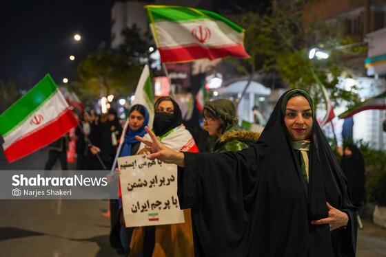 گزارش تصویری | سی‌وچهارمین خروش شبانه مشهدی‌ها در حمایت از نیروهای مسلح