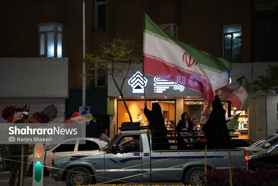 گزارش تصویری | سی‌وچهارمین خروش شبانه مشهدی‌ها در حمایت از نیروهای مسلح