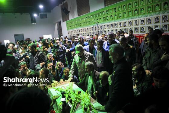 گزارش تصویری | آئین افتتاح معراج شهدای مشهد همزمان با حضور حماسی مردم در خیابان‌ها