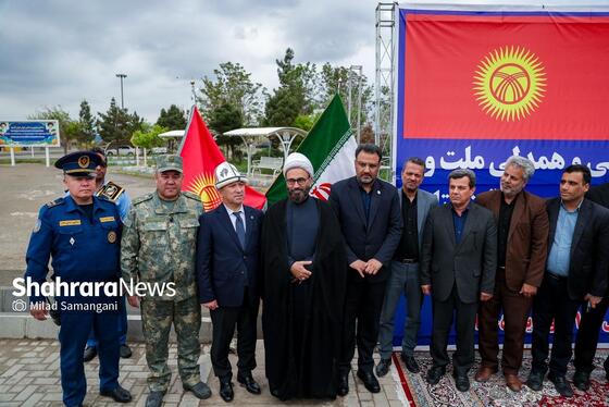 گزارش تصویری | ورود نخستین کاروان کمک‌های بشردوستانه قرقیزستان به ایران از مرز سرخس