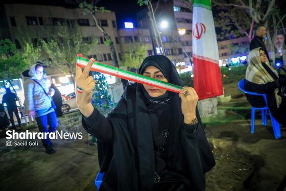 گزارش تصویری | سی‌وهفتمین شب شکوه حضور مردم در خیابان‌های مشهد