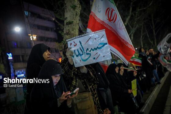 گزارش تصویری | سی‌وهفتمین شب شکوه حضور مردم در خیابان‌های مشهد