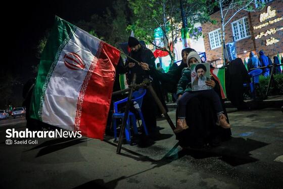 گزارش تصویری | سی‌وهفتمین شب شکوه حضور مردم در خیابان‌های مشهد