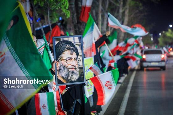 گزارش تصویری | سی‌وهفتمین شب شکوه حضور مردم در خیابان‌های مشهد