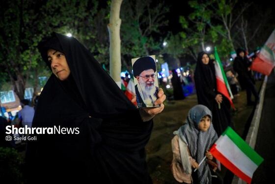 گزارش تصویری | سی‌وهفتمین شب شکوه حضور مردم در خیابان‌های مشهد