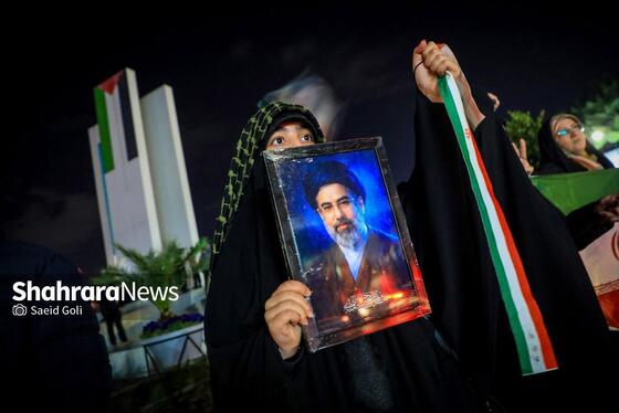 گزارش تصویری | سی‌وهفتمین شب شکوه حضور مردم در خیابان‌های مشهد