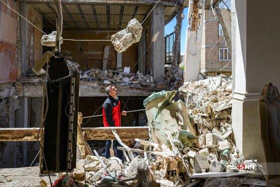 گزارش تصویری | خسارات شدید به منازل مسکونی در نظرآباد البرز در پی حمله دشمن