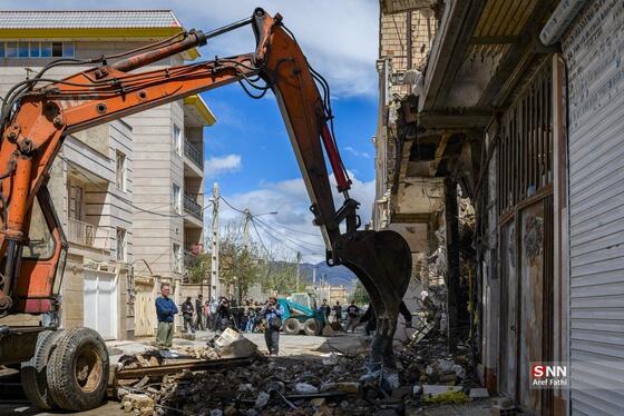 گزارش تصویری | خسارات شدید به منازل مسکونی در نظرآباد البرز در پی حمله دشمن